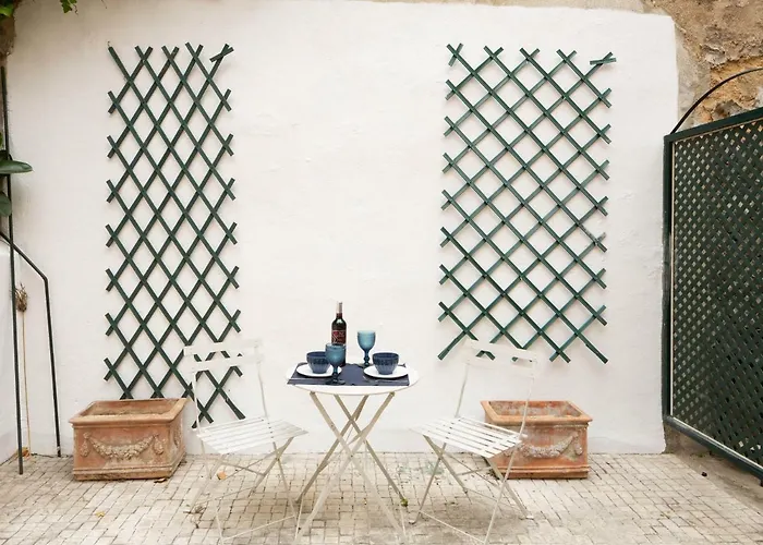 Alma De Santos * Lisbon